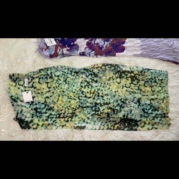 BNWT 2 piece lot scarves: Calvin Klein & Liz Claiborne - Picture 7 of 9
